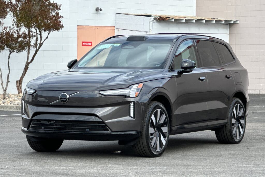 2025 Volvo EX90 Twin Plus 7-Passenger eAWD