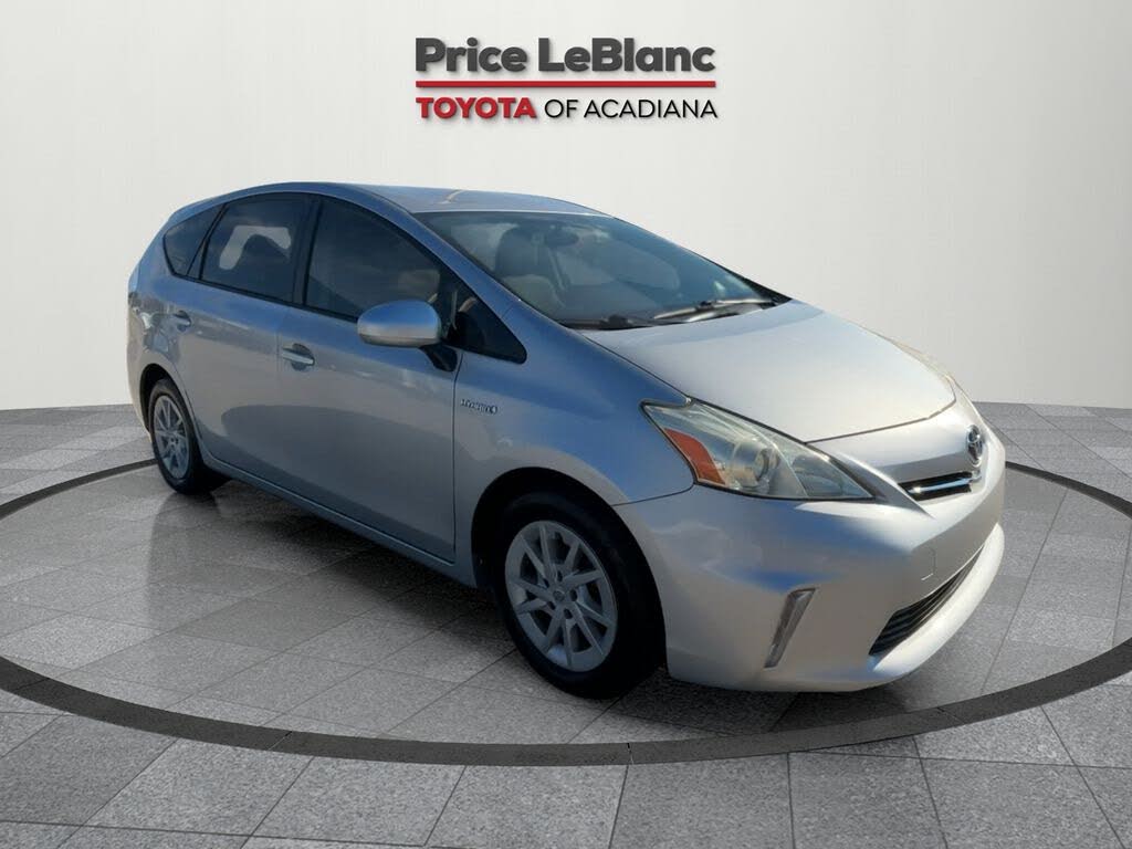 2013 Toyota Prius v Two FWD