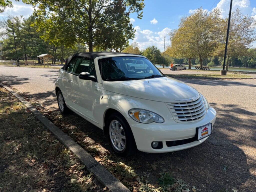 2006 Chrysler PT Cruiser Touring Convertible FWD