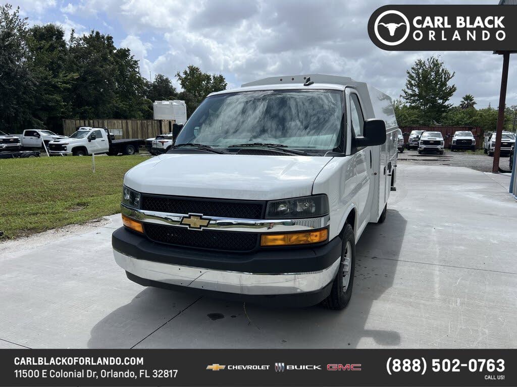 2025 Chevrolet Express Chassis 3500 Cutaway 139