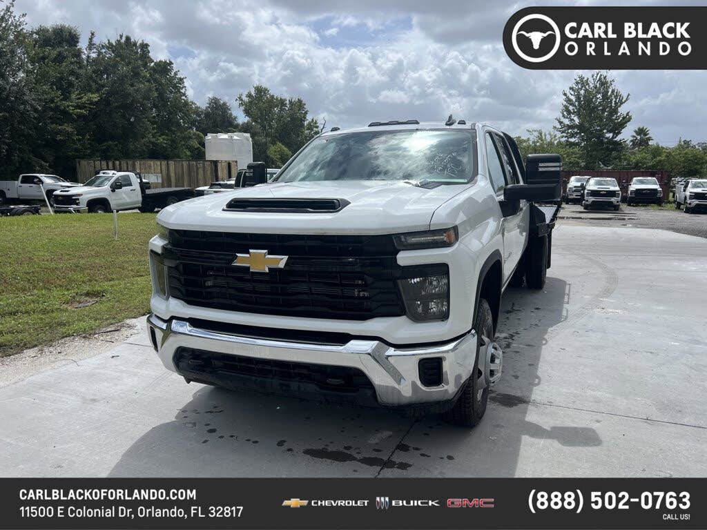2025 Chevrolet Silverado 3500HD Chassis Work Truck Crew Cab 4WD