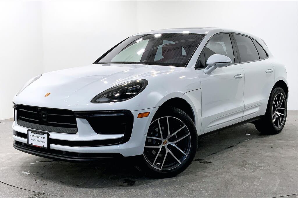 2025 Porsche Macan AWD