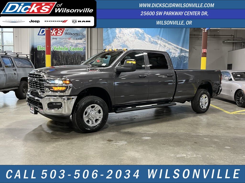 2026 RAM 2500 Tradesman Crew Cab LB 4WD