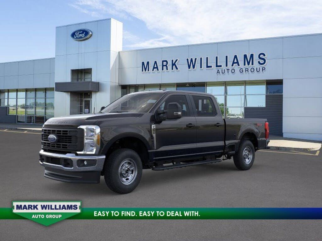 2026 Ford F-250 Super Duty XL Crew Cab 4WD