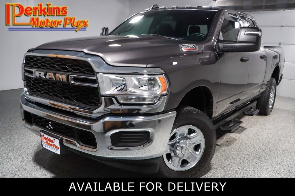 2024 RAM 2500 Tradesman Crew Cab 4WD