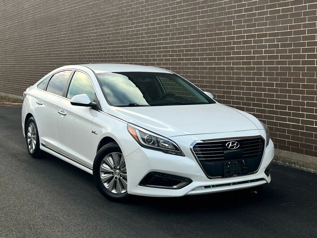 2016 Hyundai Sonata Hybrid SE FWD