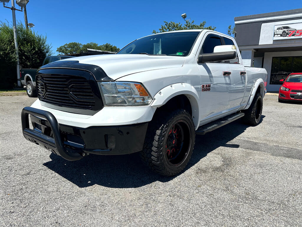 2015 RAM 1500 SLT Quad Cab 4WD
