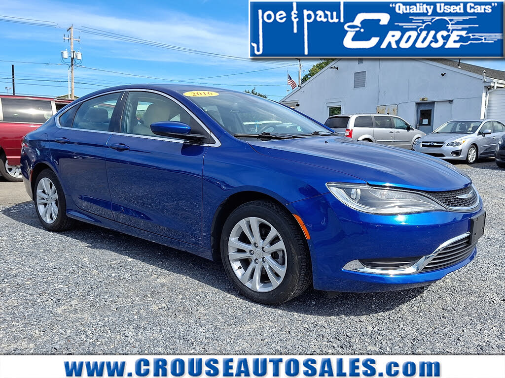 2016 Chrysler 200 Limited Sedan FWD