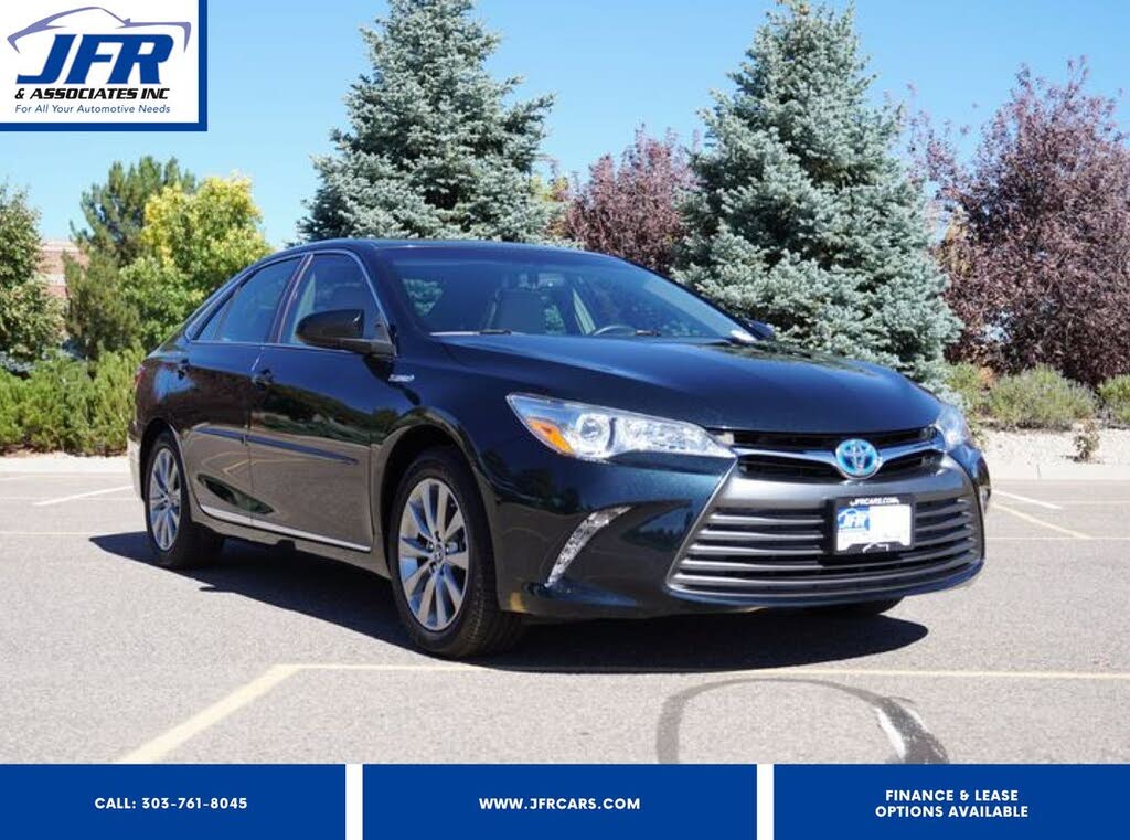 2017 Toyota Camry Hybrid XLE FWD