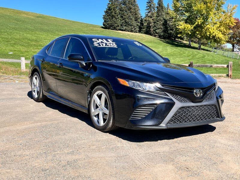 2018 Toyota Camry SE