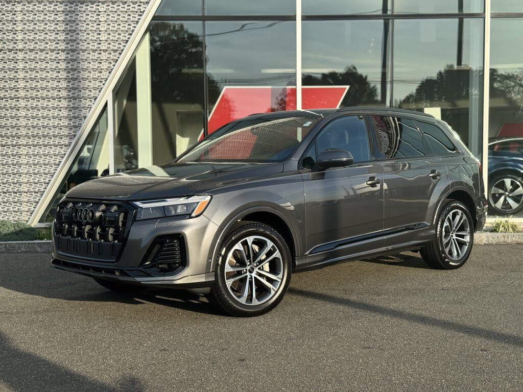 2025 Audi Q7 quattro Premium 45 TFSI