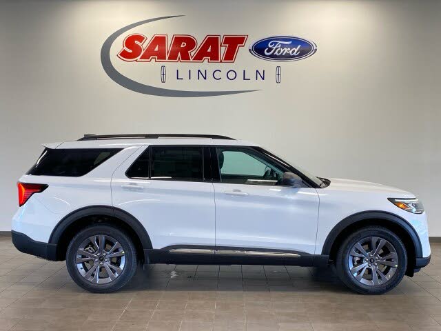 2025 Ford Explorer Active AWD