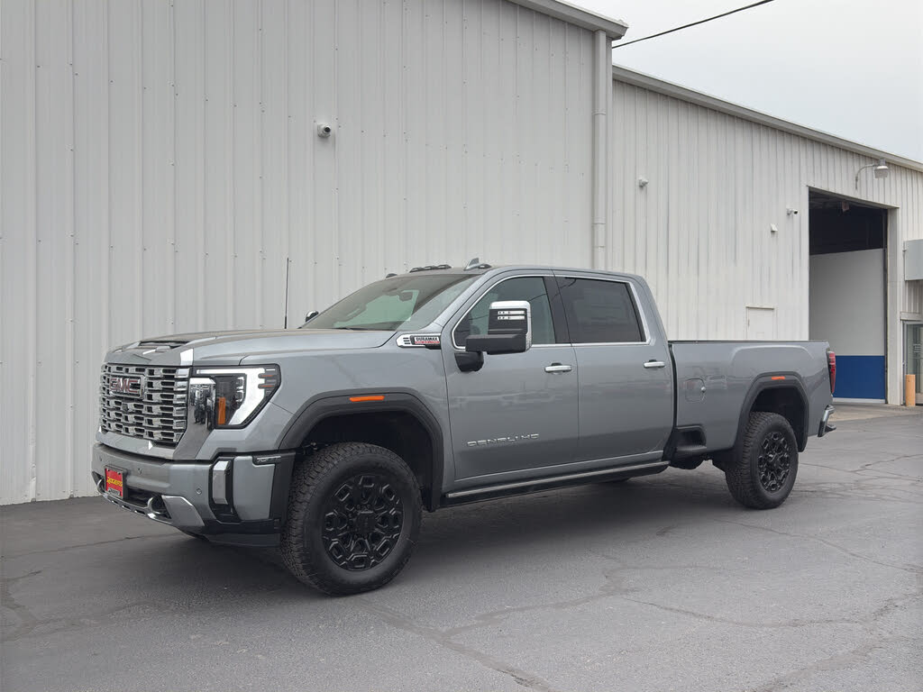 2025 GMC Sierra 3500HD Denali Crew Cab 4WD