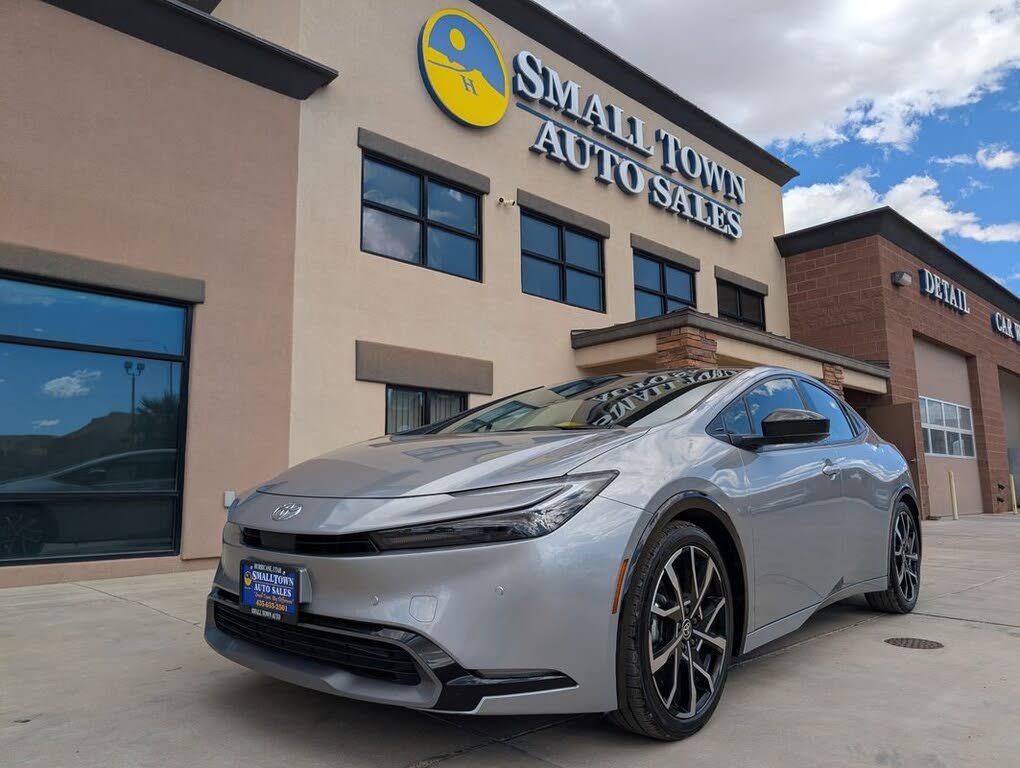 2023 Toyota Prius Limited FWD