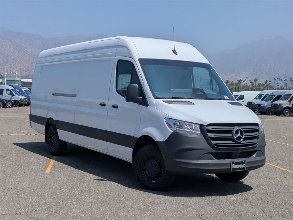 2025 Mercedes-Benz Sprinter