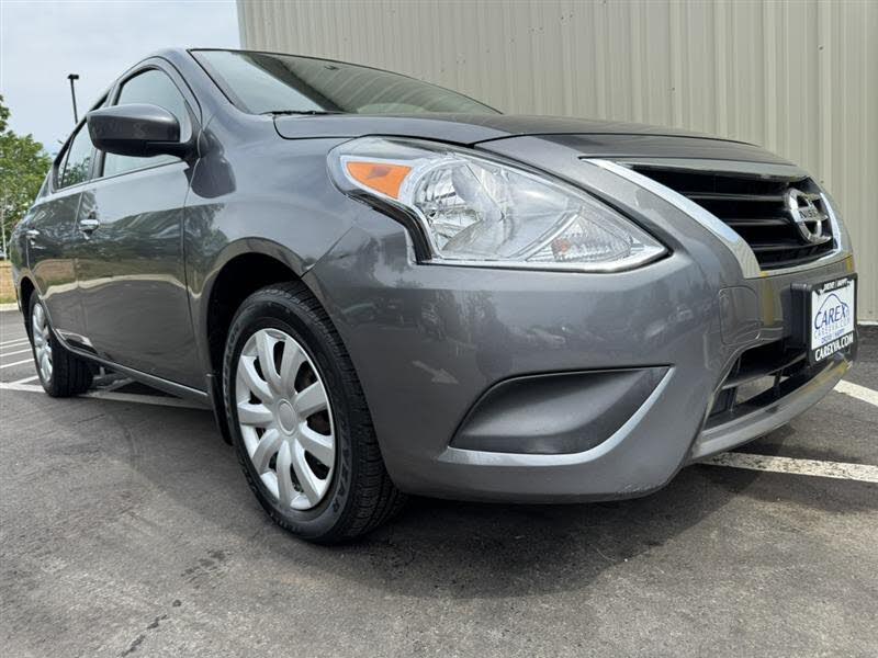 2017 Nissan Versa SV