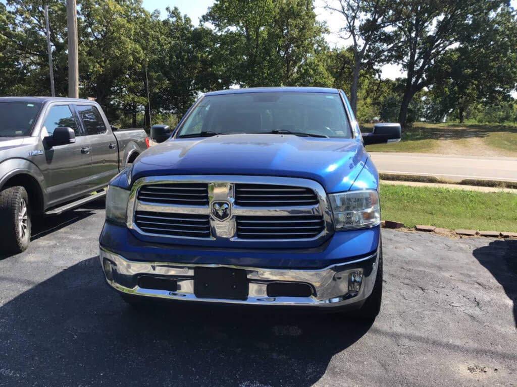 2016 RAM 1500 Lone Star Crew Cab 4WD