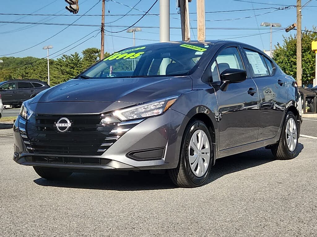 2025 Nissan Versa S FWD
