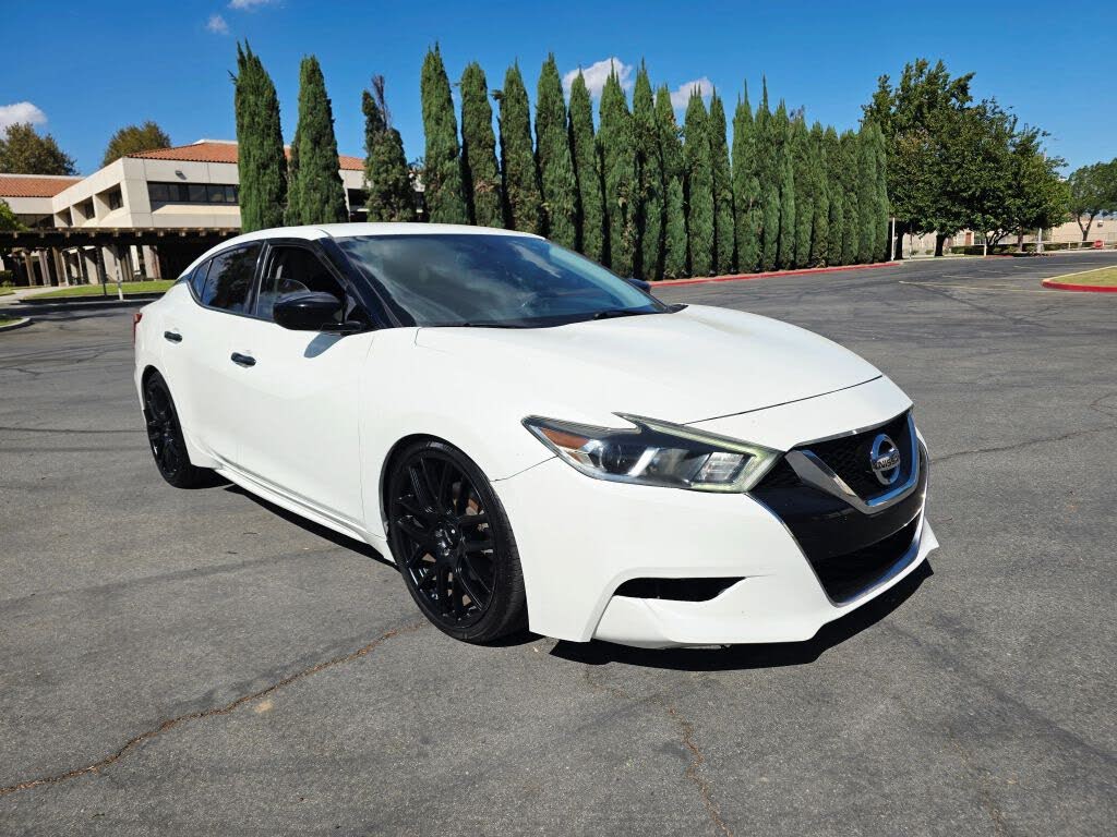 2018 Nissan Maxima S FWD