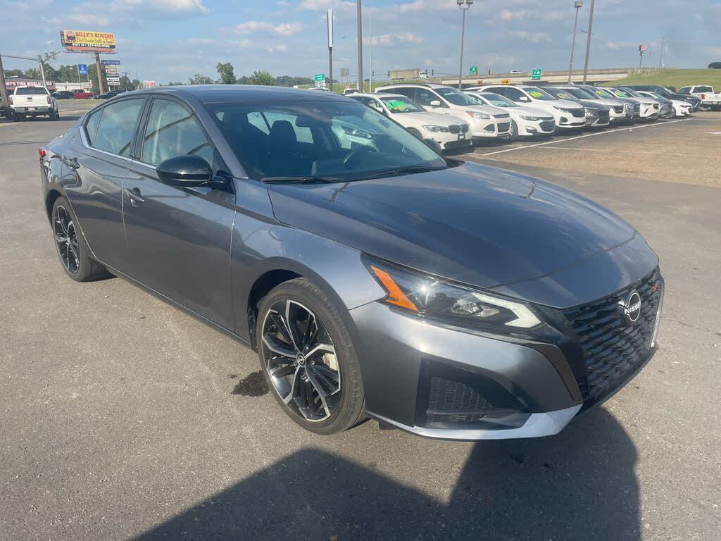 2024 Nissan Altima 2.5 SR FWD