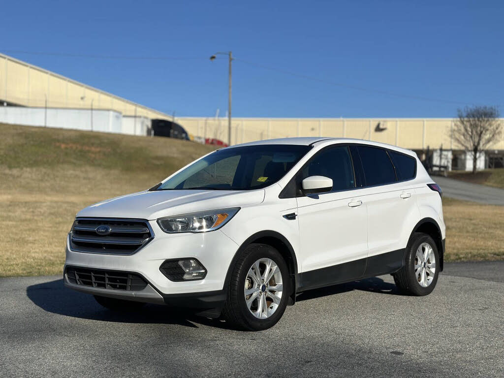 2017 Ford Escape SE FWD