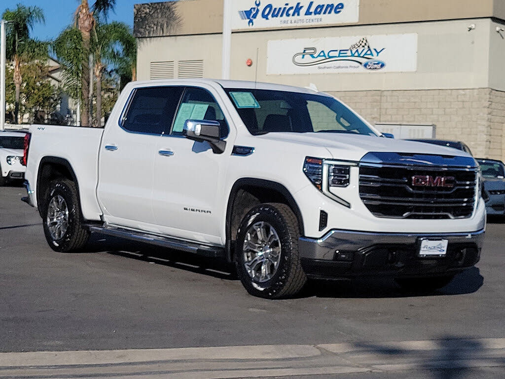2024 GMC Sierra 1500 SLT Crew Cab 4WD
