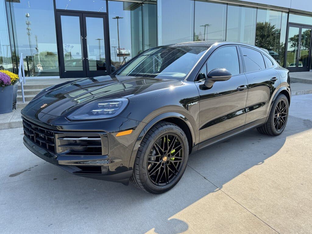 2026 Porsche Cayenne Coupe AWD
