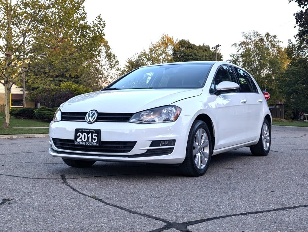 2015 Volkswagen Golf TSI S with Sunroof FWD