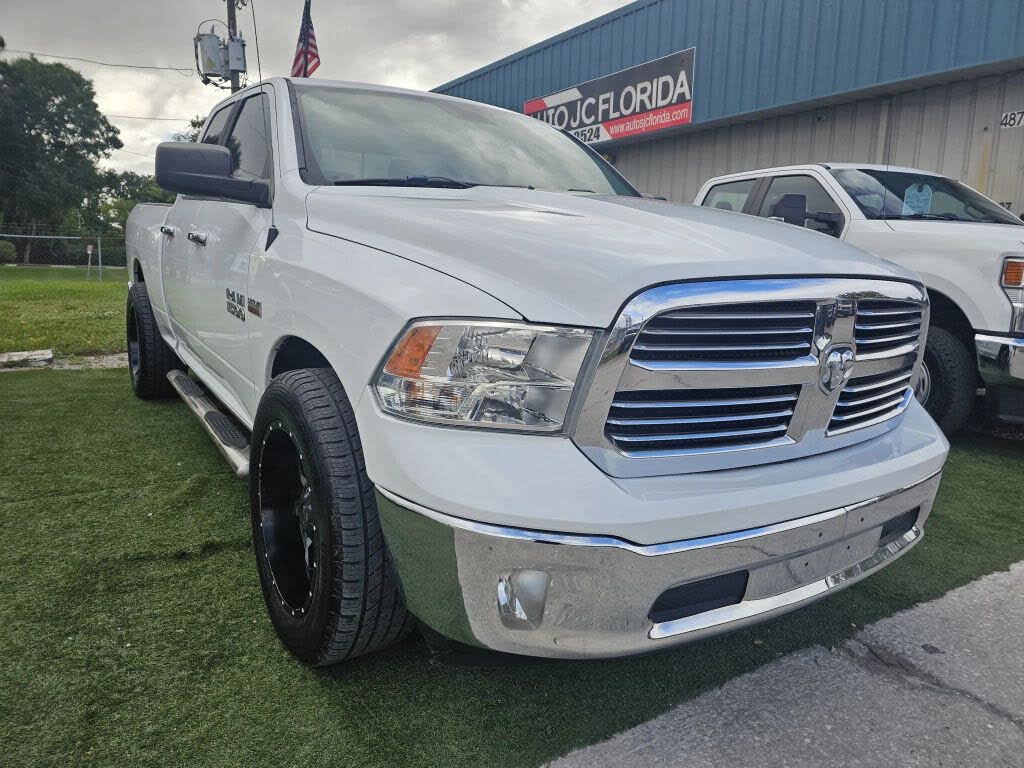 2016 RAM 1500 Laramie Crew Cab 4WD