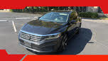 Volkswagen Passat 2.0T R-Line FWD