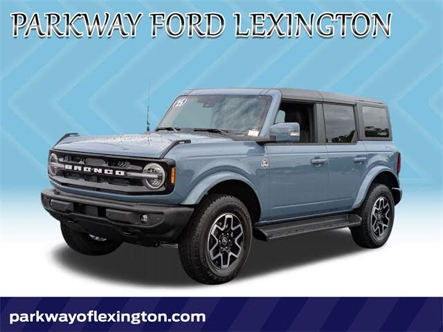 2025 Ford Bronco Outer Banks 4-Door 4WD