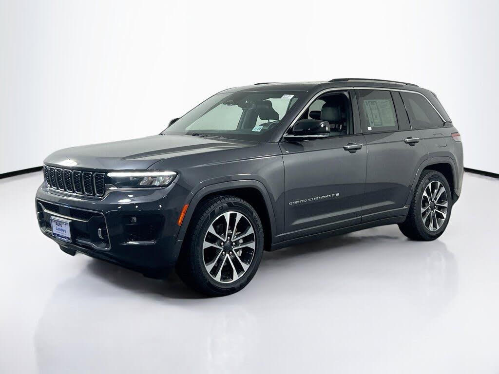 2022 Jeep Grand Cherokee Overland 4WD