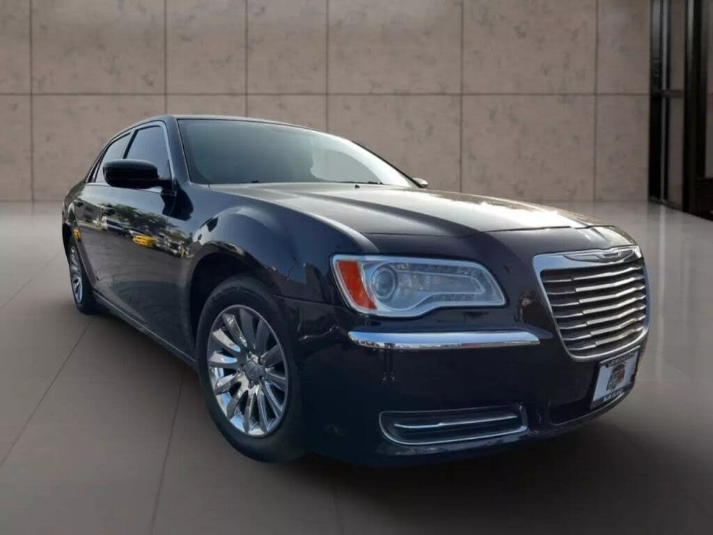 2012 Chrysler 300 RWD