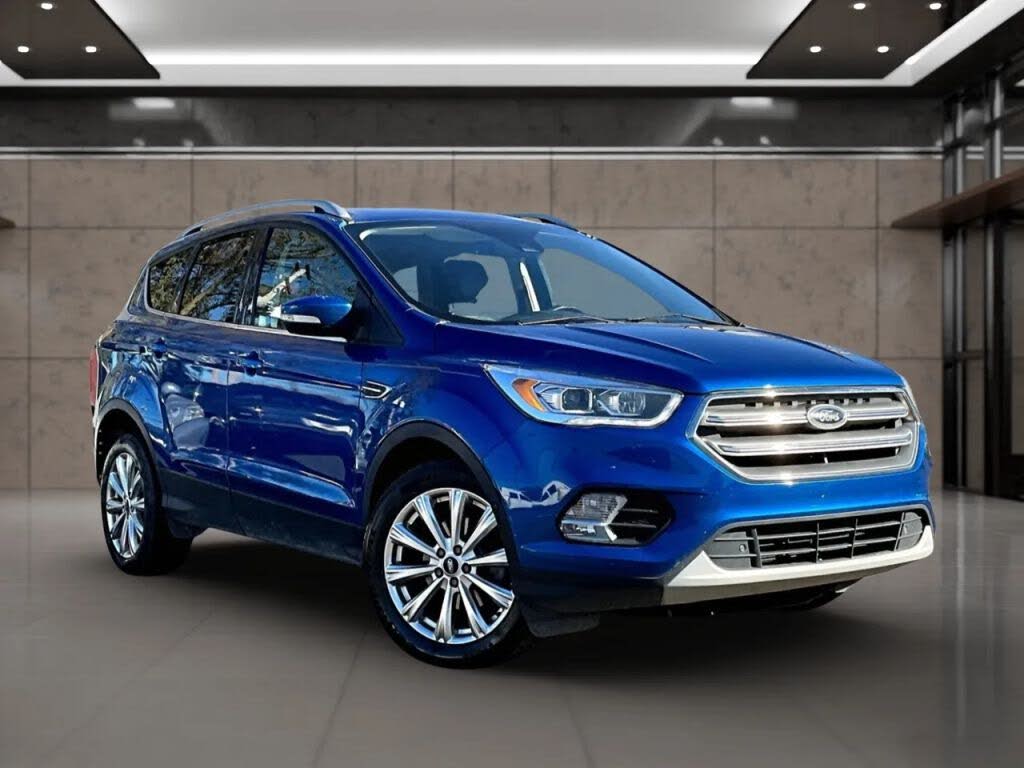 2017 Ford Escape Titanium FWD