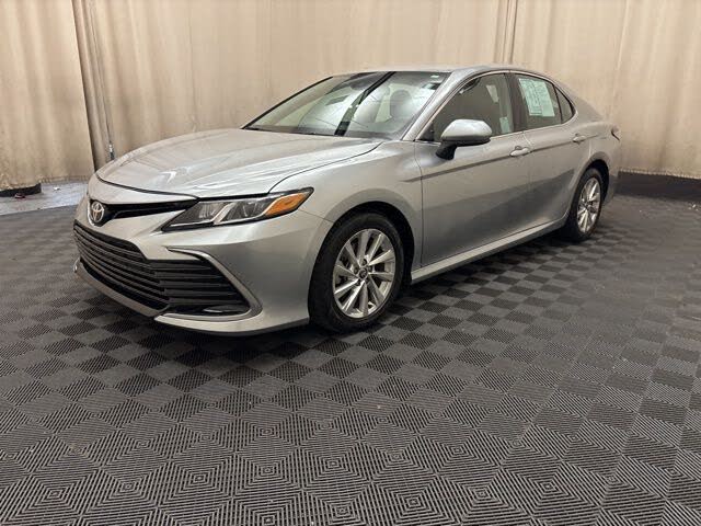 2023 Toyota Camry LE FWD