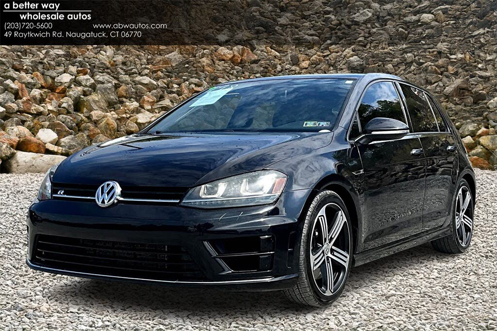 2016 Volkswagen Golf R 4-Door AWD