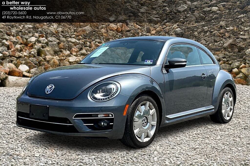 2019 Volkswagen Beetle 2.0T SE Hatchback FWD