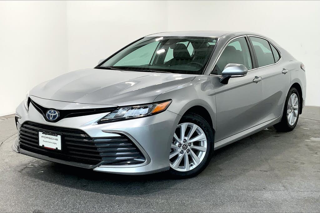 2022 Toyota Camry Hybrid LE FWD