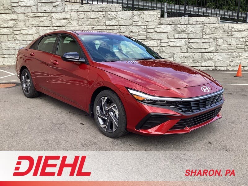 2025 Hyundai Elantra SEL Sport FWD