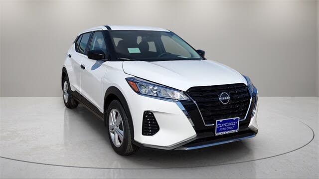 2025 Nissan Kicks Play S FWD