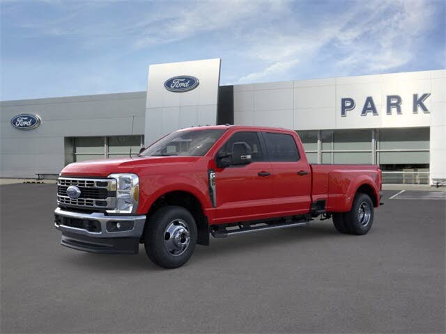 2026 Ford F-350 Super Duty XLT Crew Cab LB DRW 4WD