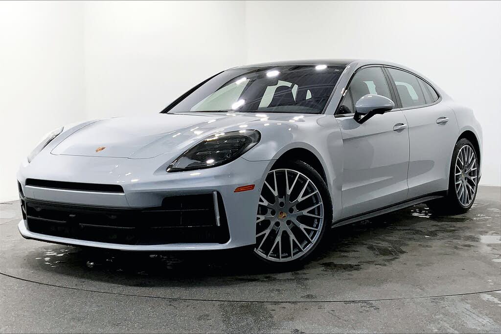 Porsche Panamera 4 AWD 2025