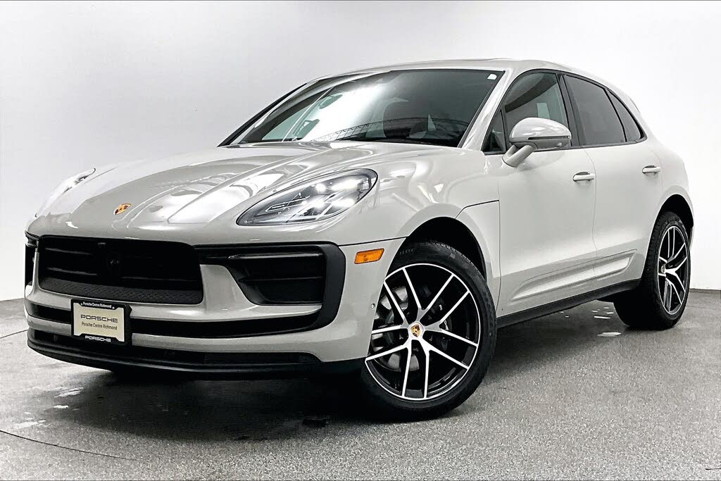 2026 Porsche Macan AWD