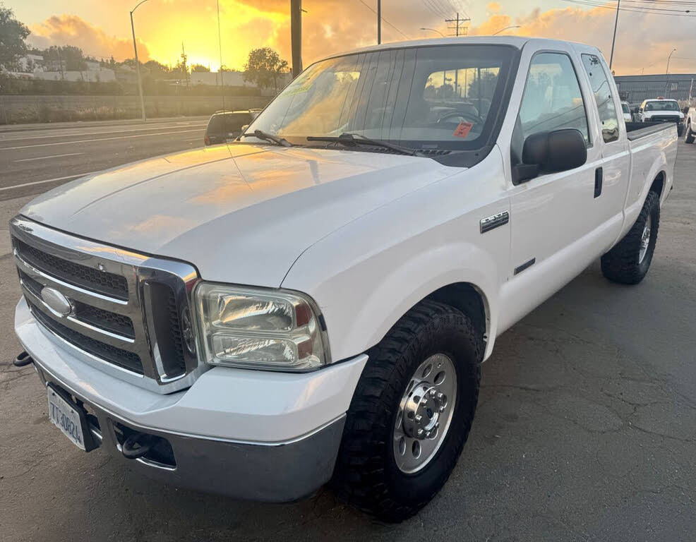 2005 Ford F-250 Super Duty XL Extended Cab RWD