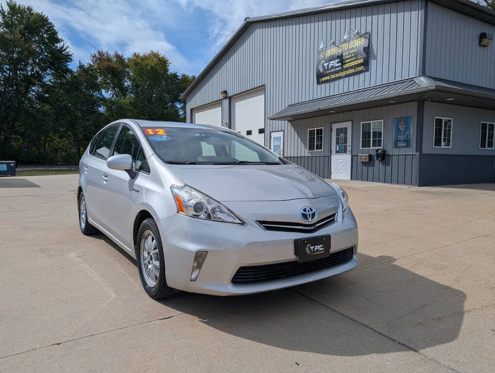 2012 Toyota Prius v Three FWD
