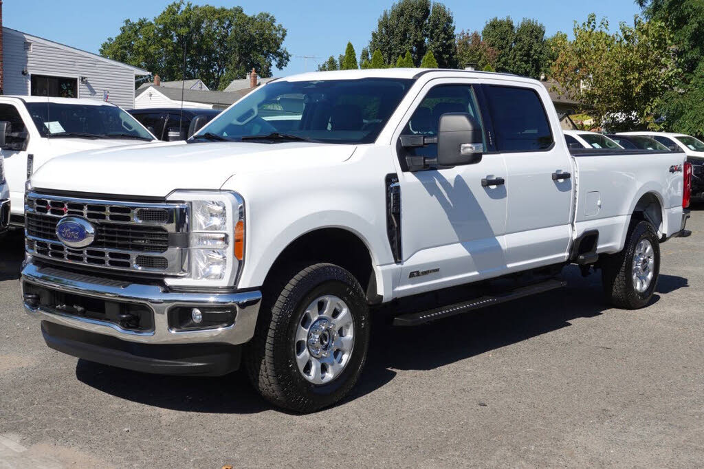 2023 Ford F-250 Super Duty XLT Crew Cab LB 4WD