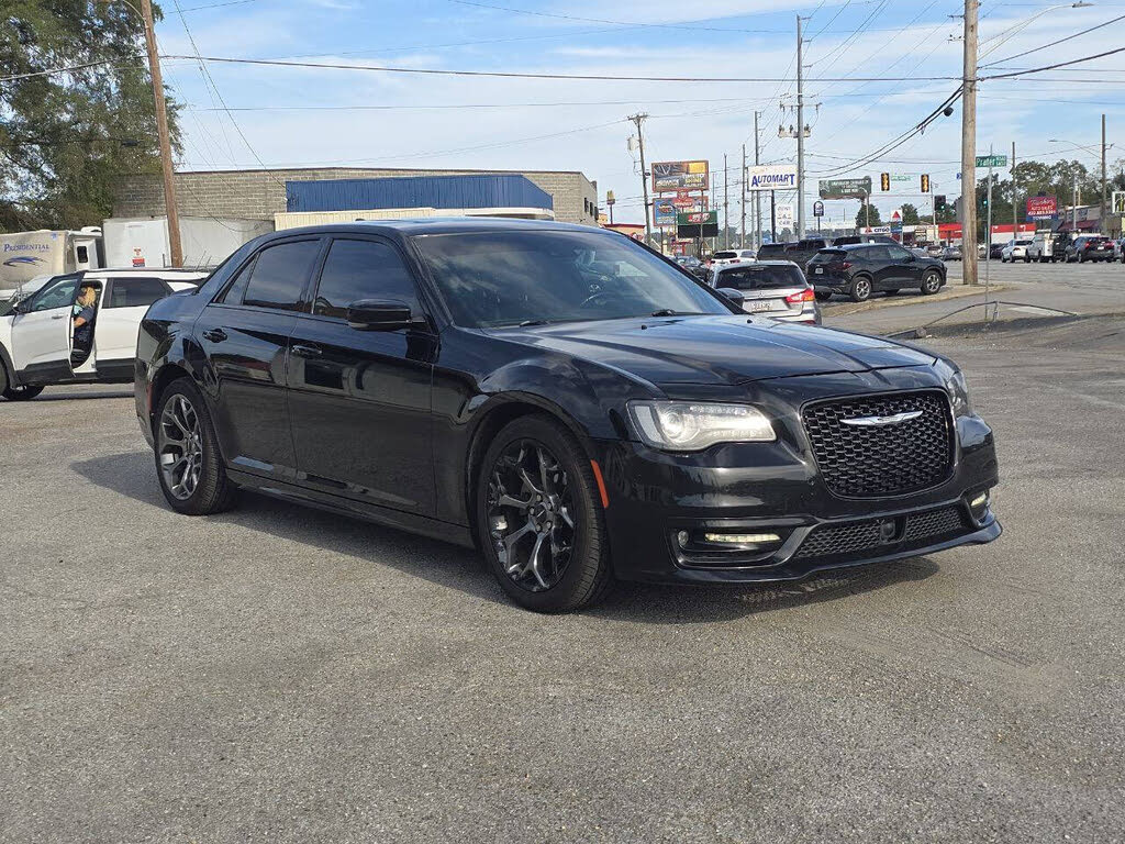 2018 Chrysler 300 S RWD
