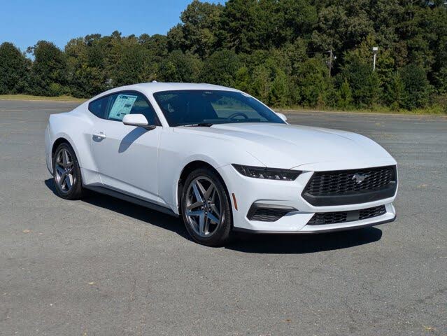 2025 Ford Mustang EcoBoost Fastback RWD