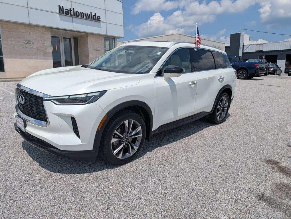 2023 INFINITI QX60 Luxe AWD