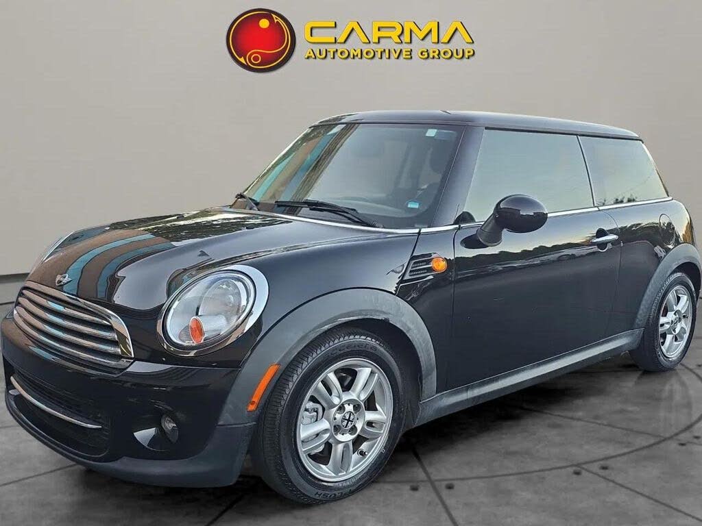 2013 MINI Cooper Hatchback FWD